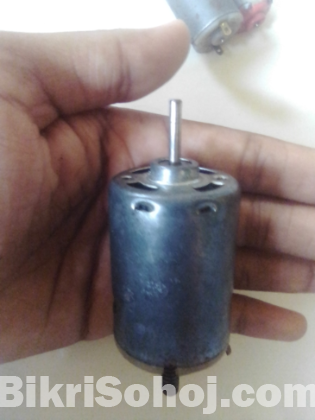 12V motor.